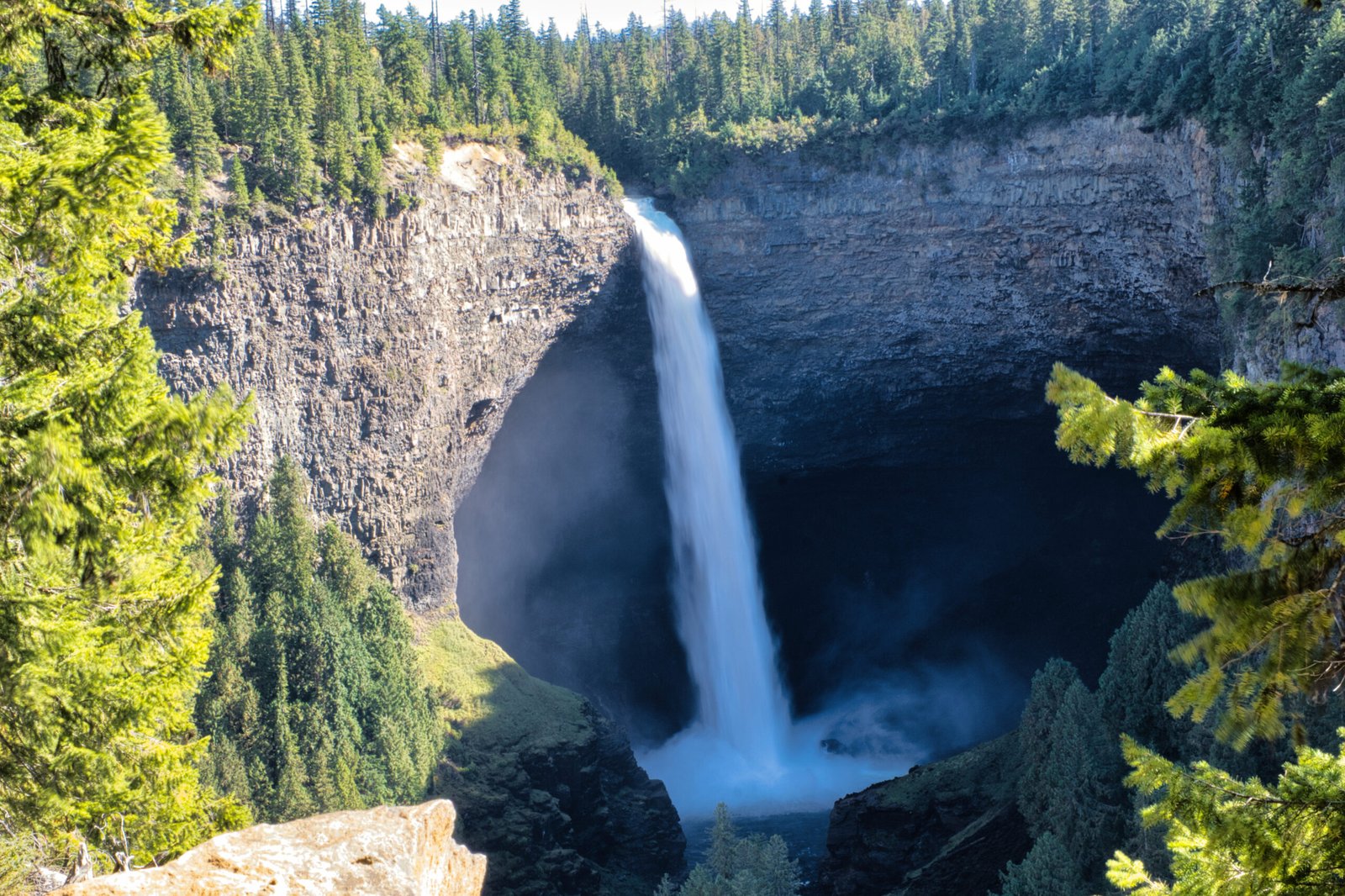 Helmcken Falls dropping 140m into the Murtle River, one of many Wells Gray Provincial Park waterfalls, British Columbia